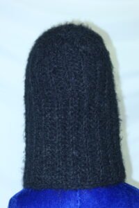 black textured bonnet
